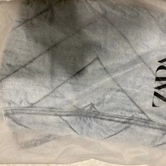 Zara - Picture 11 of 12